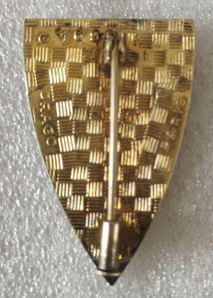 Fichier:976CEM Ag Dos.jpg